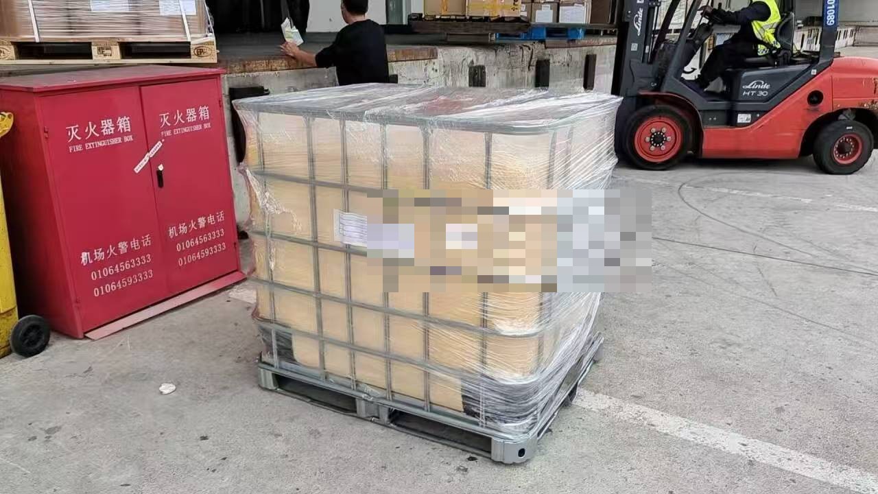 1,000 kg IBC trial shipment of Yellow 155 inkjet pigment dispersion at an air cargo terminal